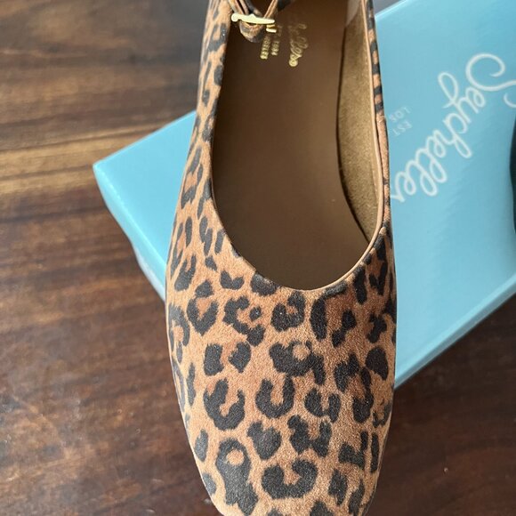 Seychelles® Leopard Flats, Leather, Size 8, Like New - Picture 5 of 14